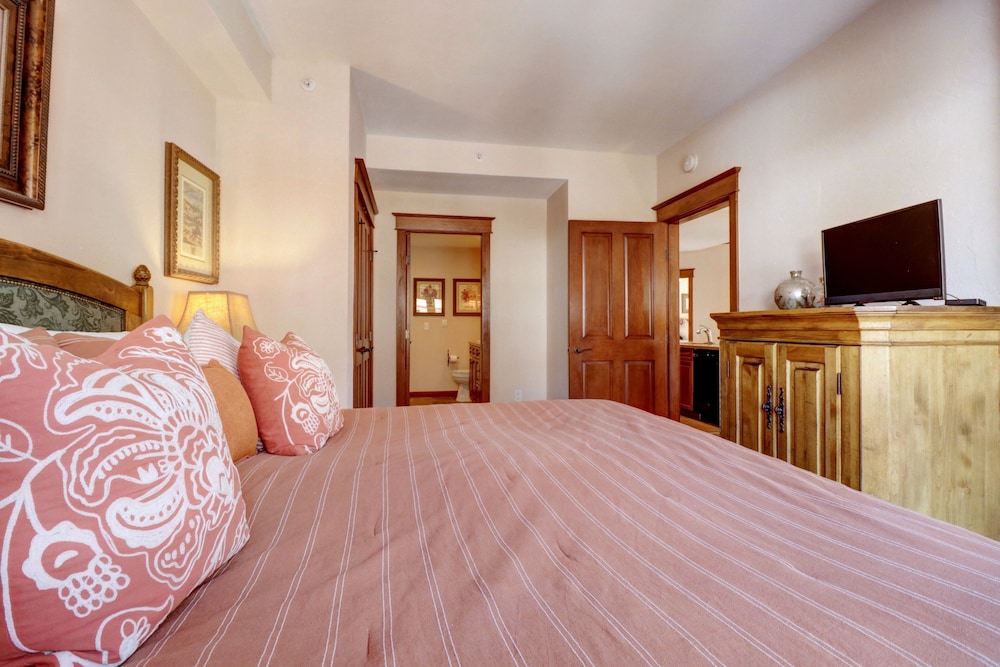 SkyRun at Copper Mountain Resort - Vacation Lodging
