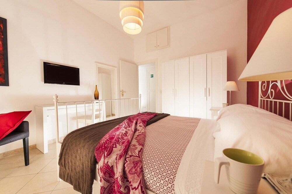 Bernini in Roma With 2 Bedrooms and 2 Bathrooms