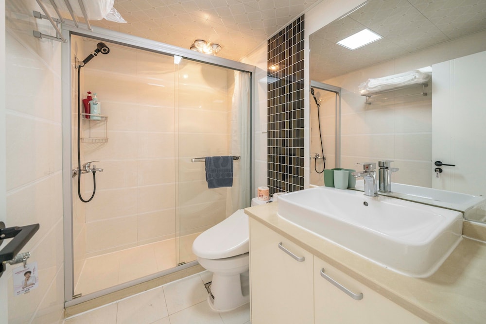 Tyms 2BR APT Hongqiao Paris Classic