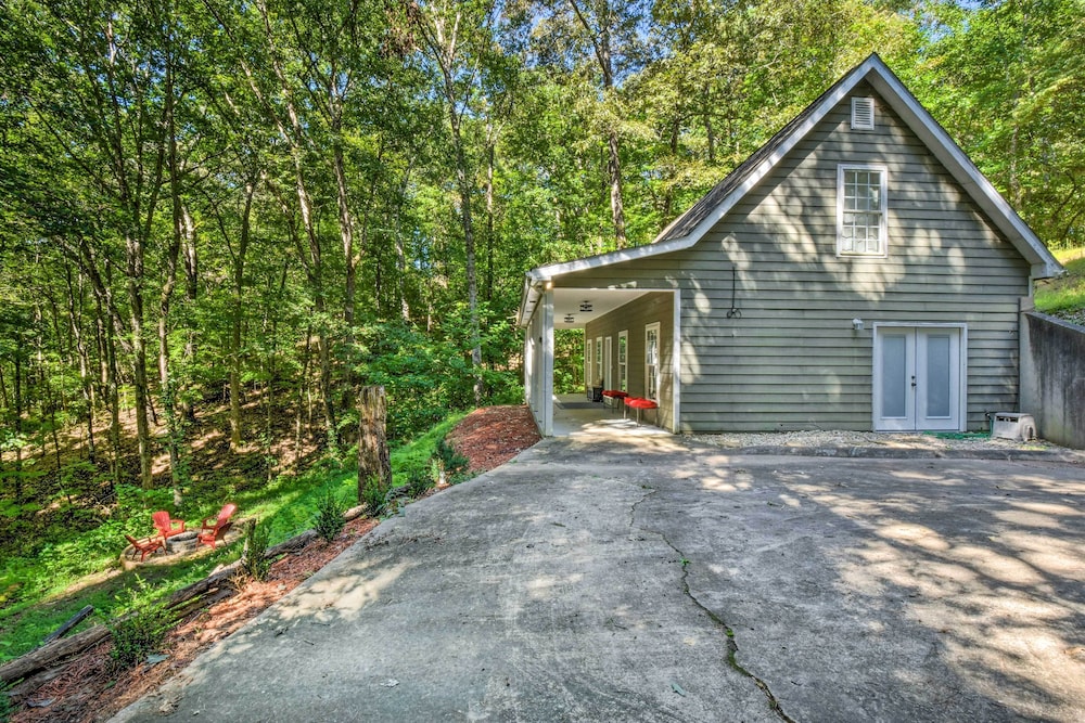 Cute Dahlonega Home 8 Mi to Chestatee River! view 3
