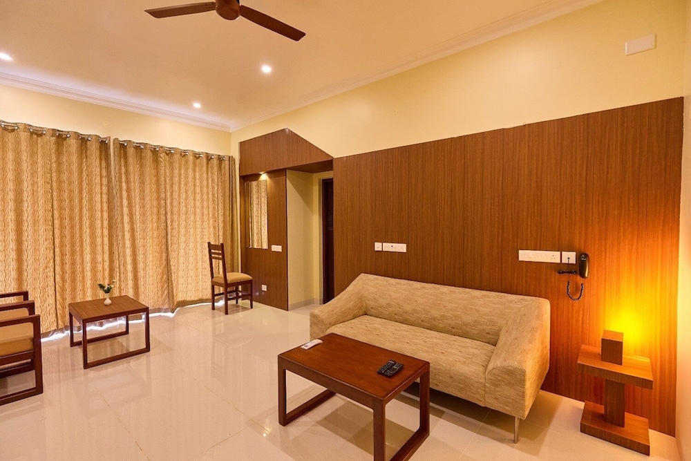 ASJ HOLIDAY VILLA