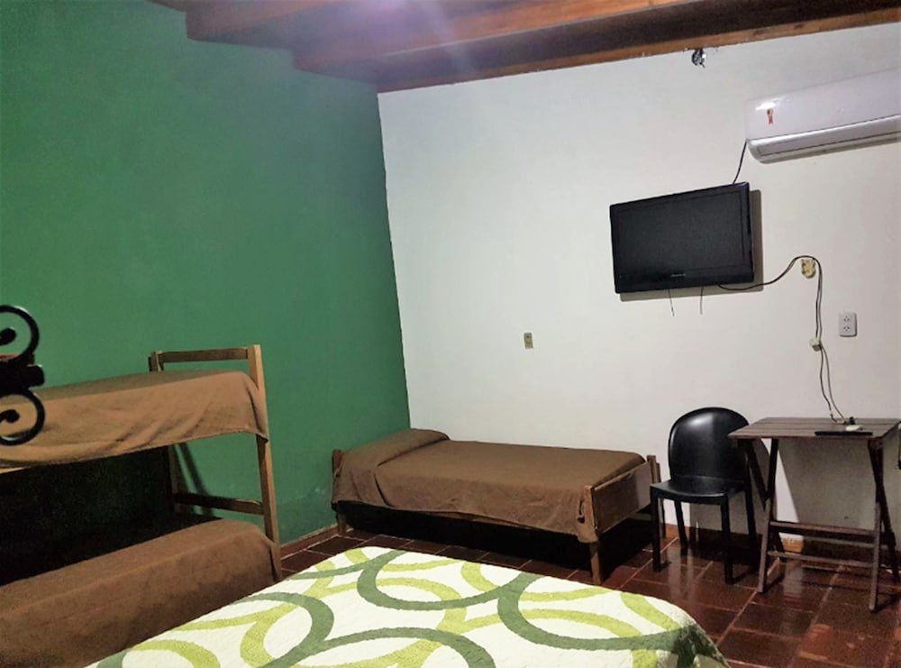 Hospedaje Los Pinos
