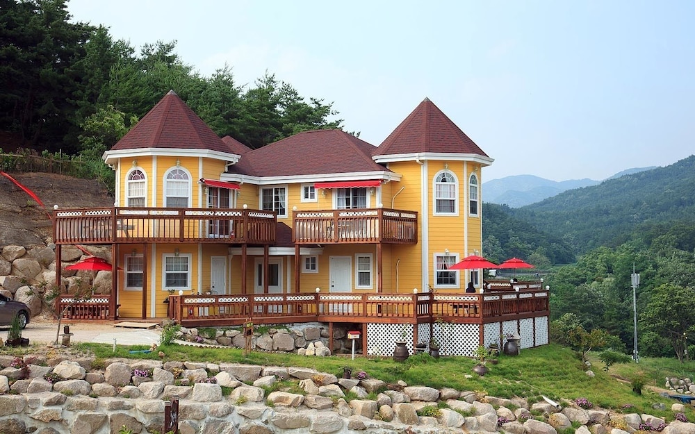 Yellowstar Pension