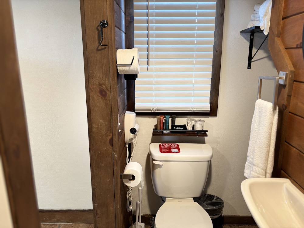 Sojourn Lodging