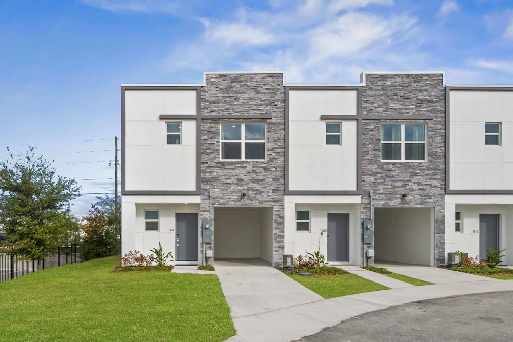 624 Trikomo Drive