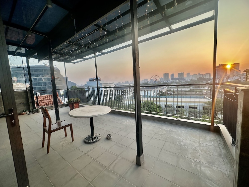 Paradise Home Trinh Cong Son