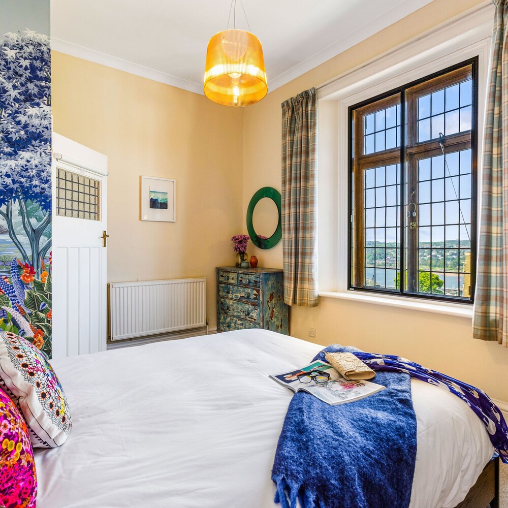 Vane Tower- Historic Retreat With Panoramic Sea Views