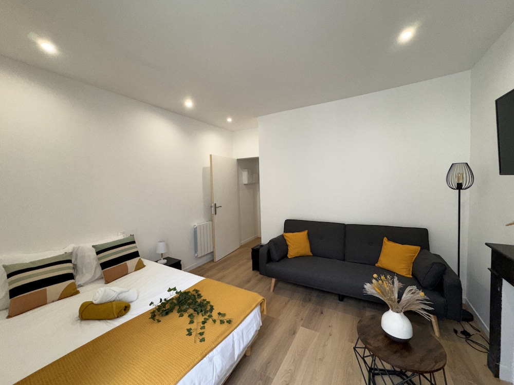 Cozy Urban Nest Near Le Mans