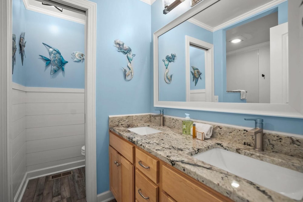 Inviting 3-bed, 3-bath Home Offers Perfect Blend of Comfort and Coastal Charm