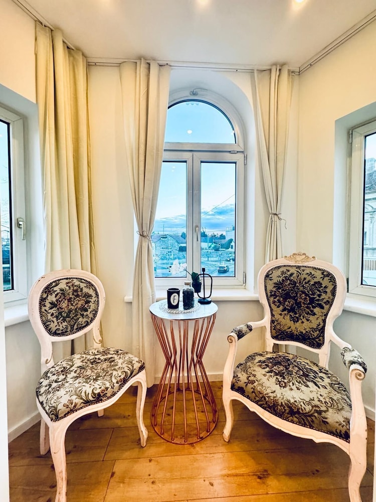 Comfortable 3BR Stay Kaufpark Area