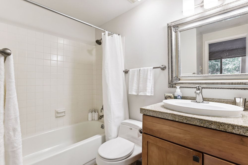 Colorado Condo ~ 3 Mi to Winter Park Resort!