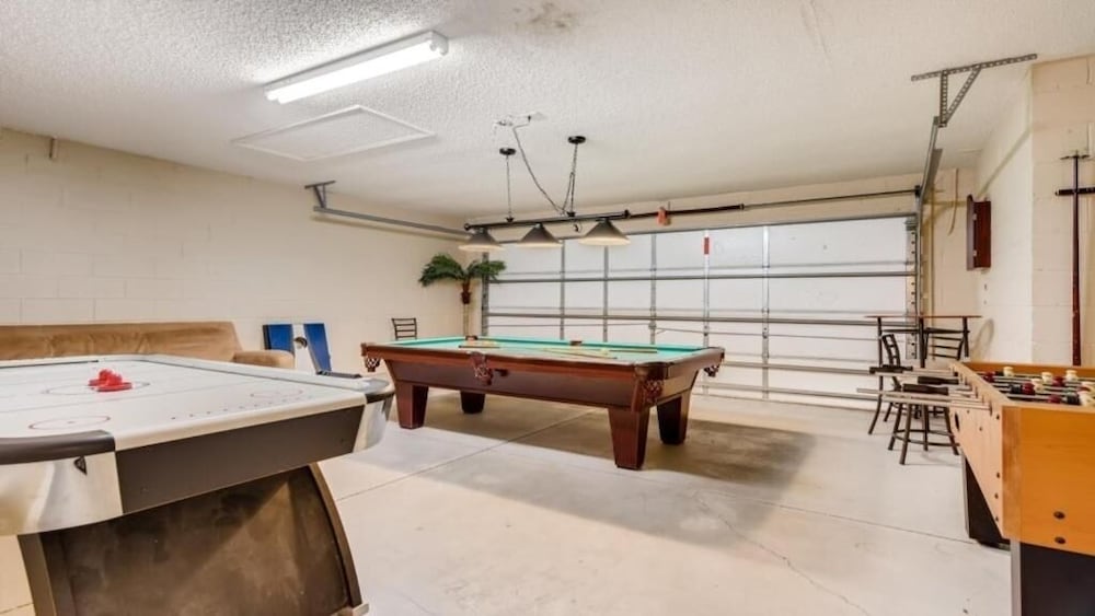Emerald Magic - 5 Br W/ Private Pool -near Disney 5 Bedroom Villa