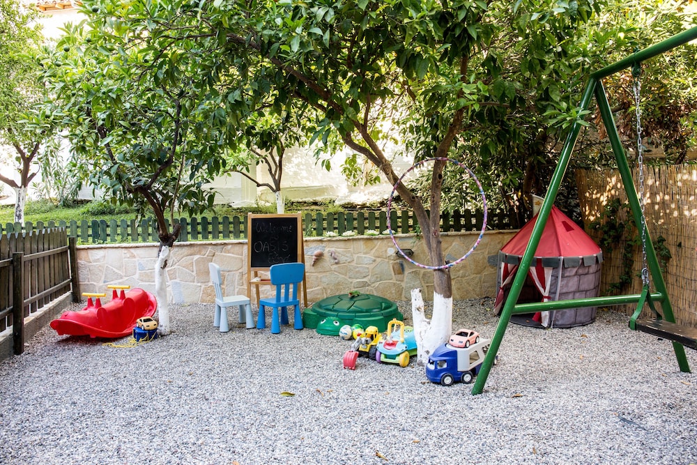 Oasis Apartments