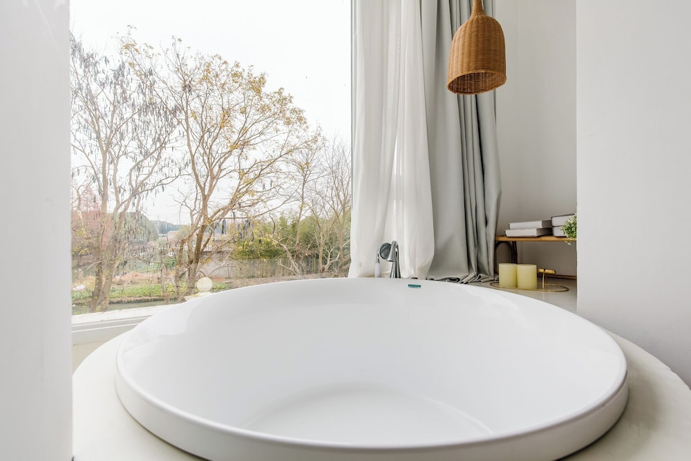 Shanghai Ruochu Designer Guesthouse-Near Shanghai Pudong Airport & Disneyland