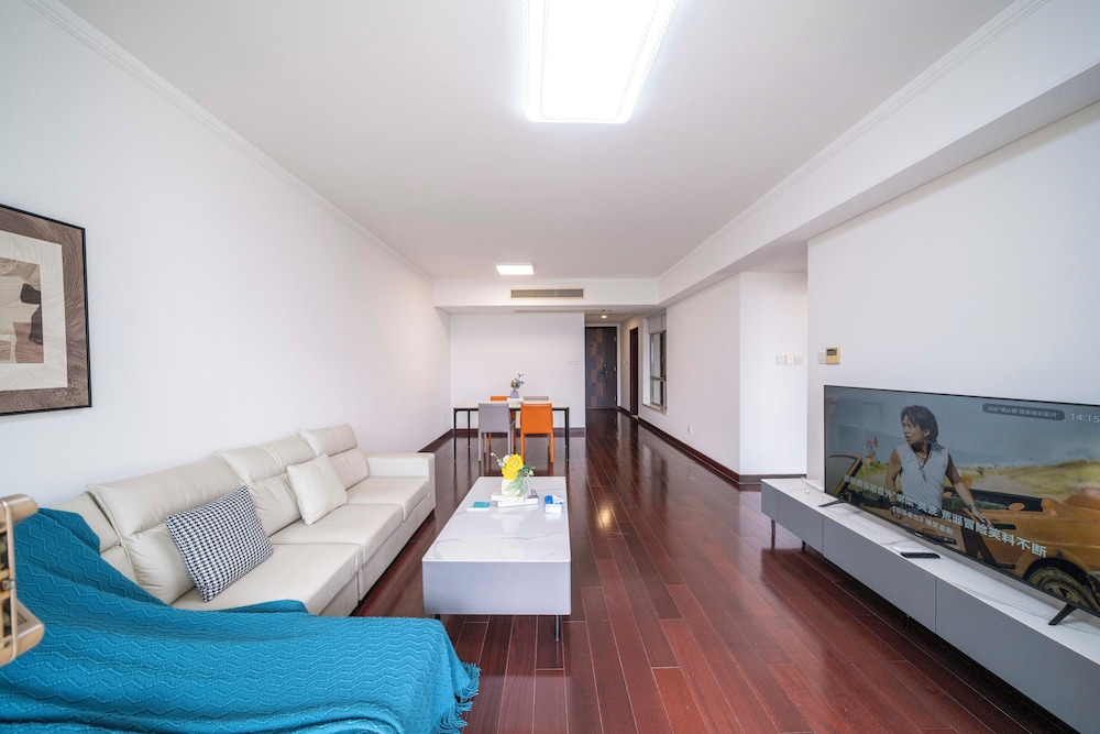 Tyms Modern 2BR APT Yucui Garden