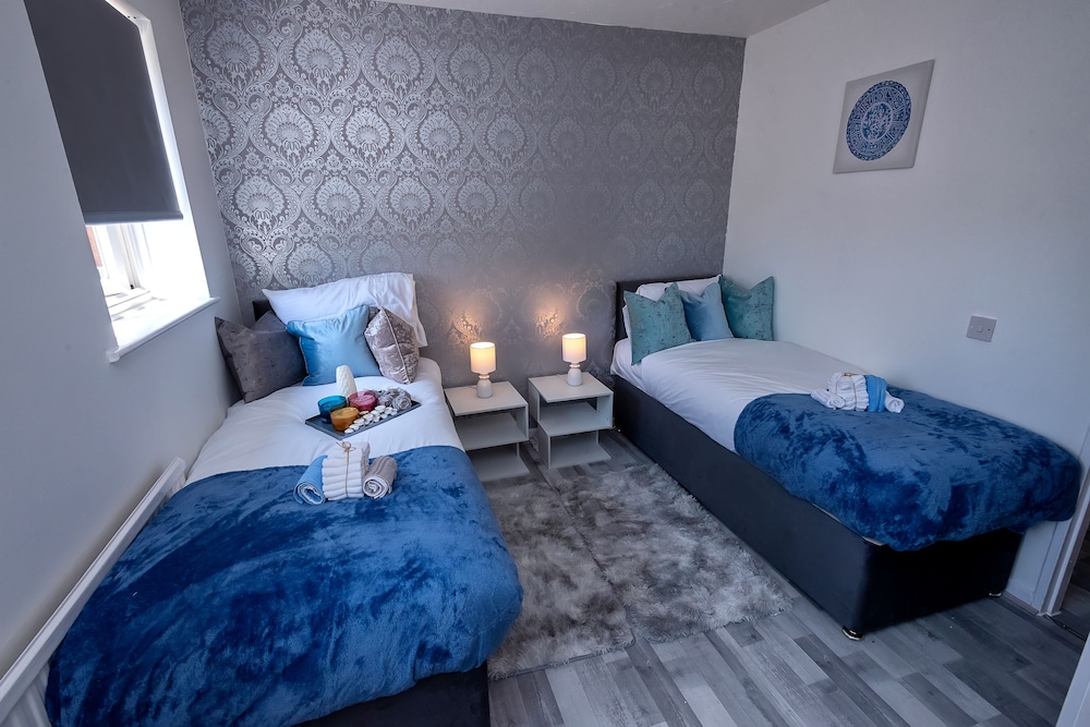 I Love London! A Stunning 2 Bed Home Sleeps 1-3!