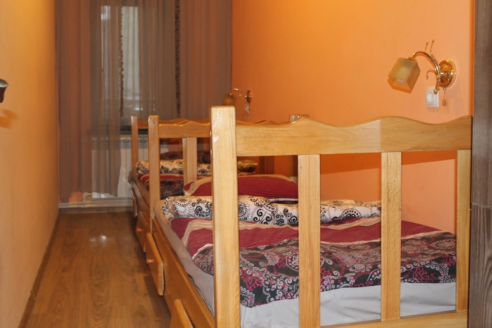 Old Yerevan Hostel & Tours