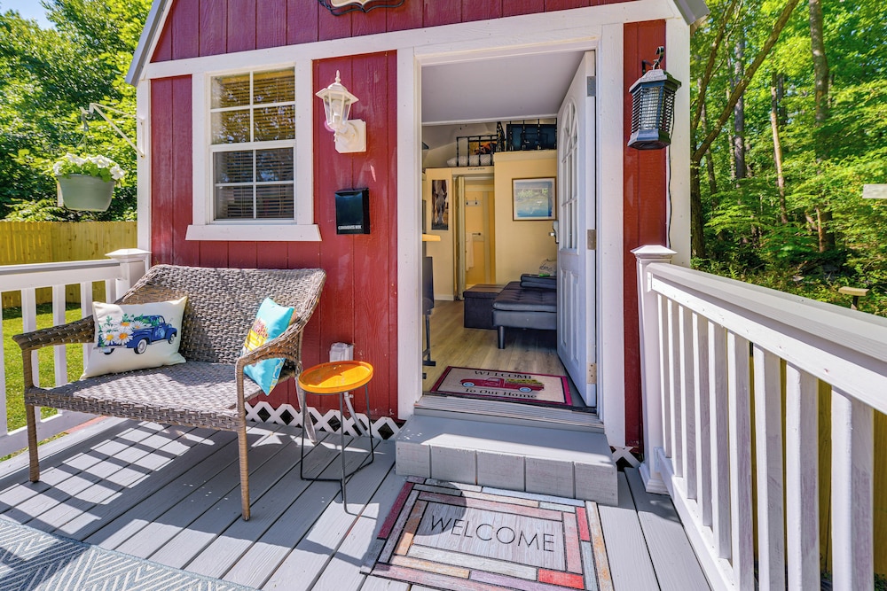 Pet-friendly Raleigh Tiny Home w/ Patio