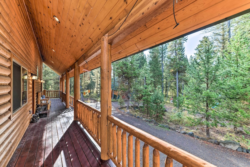 Island Park Cabin w/ Stunning Forest Views! view 2