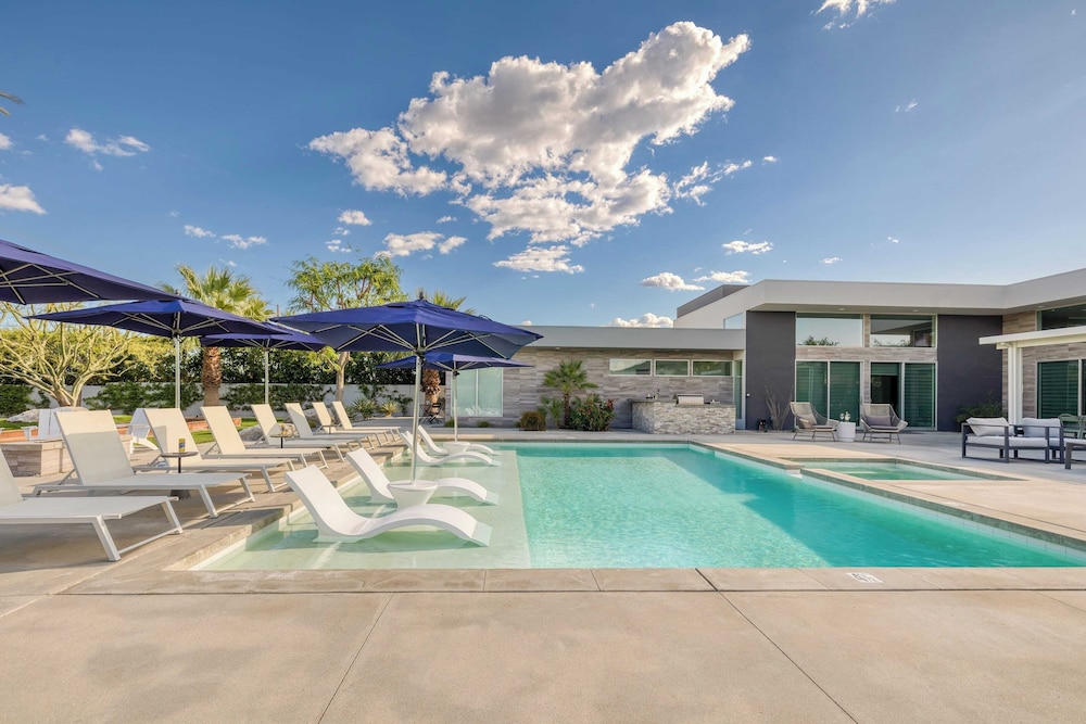 2 Villas Pool+spa, Putting Green, Bocce Polo Villas Solstice by Avantstay