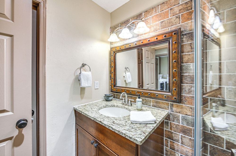 Walk to Ski Shuttle: Dtwn Frisco Gem w/ Fireplace!