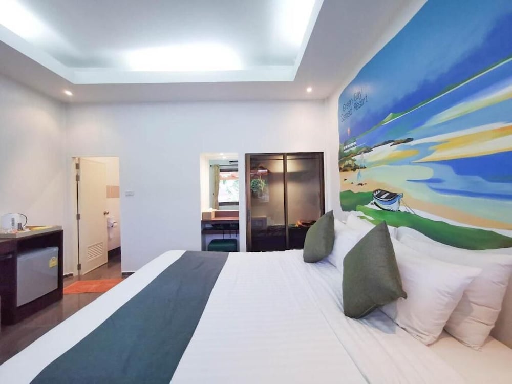 Green Bay Samed Resort