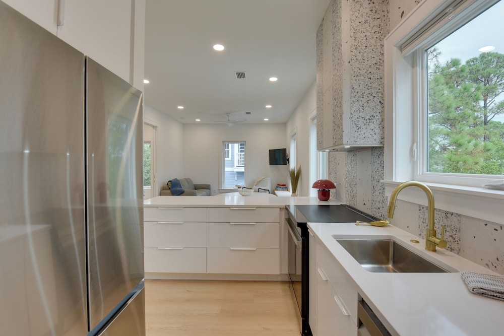 Walk to Gulf: Charming Santa Rosa Beach Duplex!