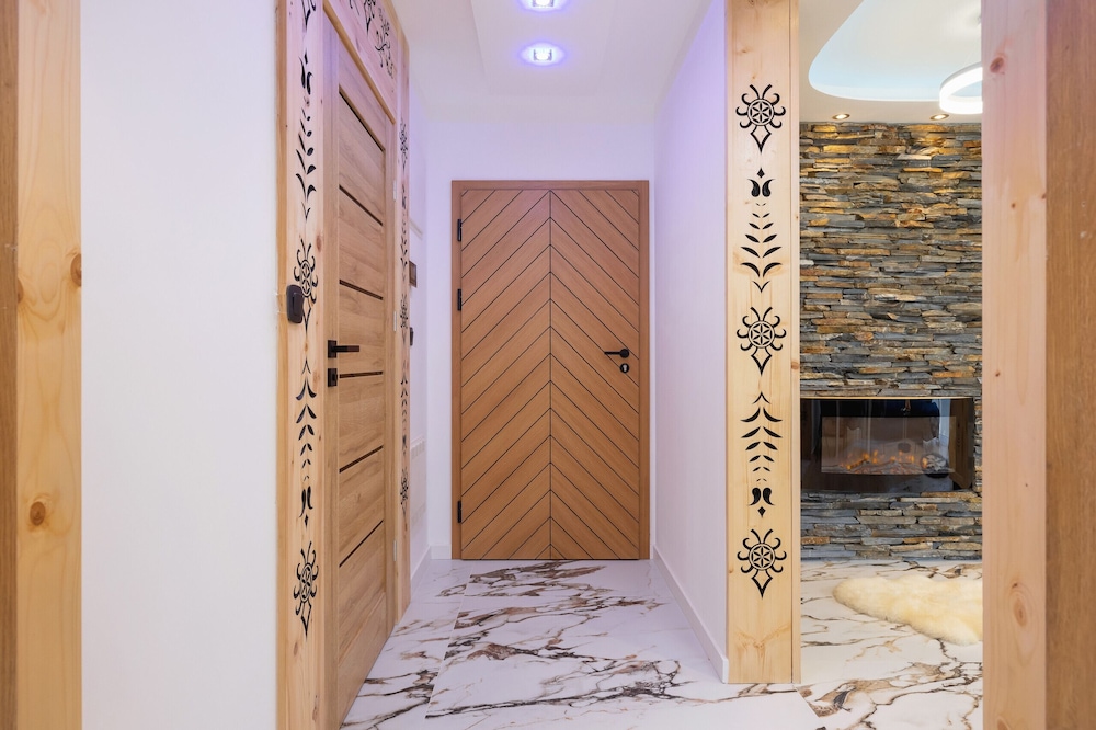 Apartment for 6 With Sauna by Renters