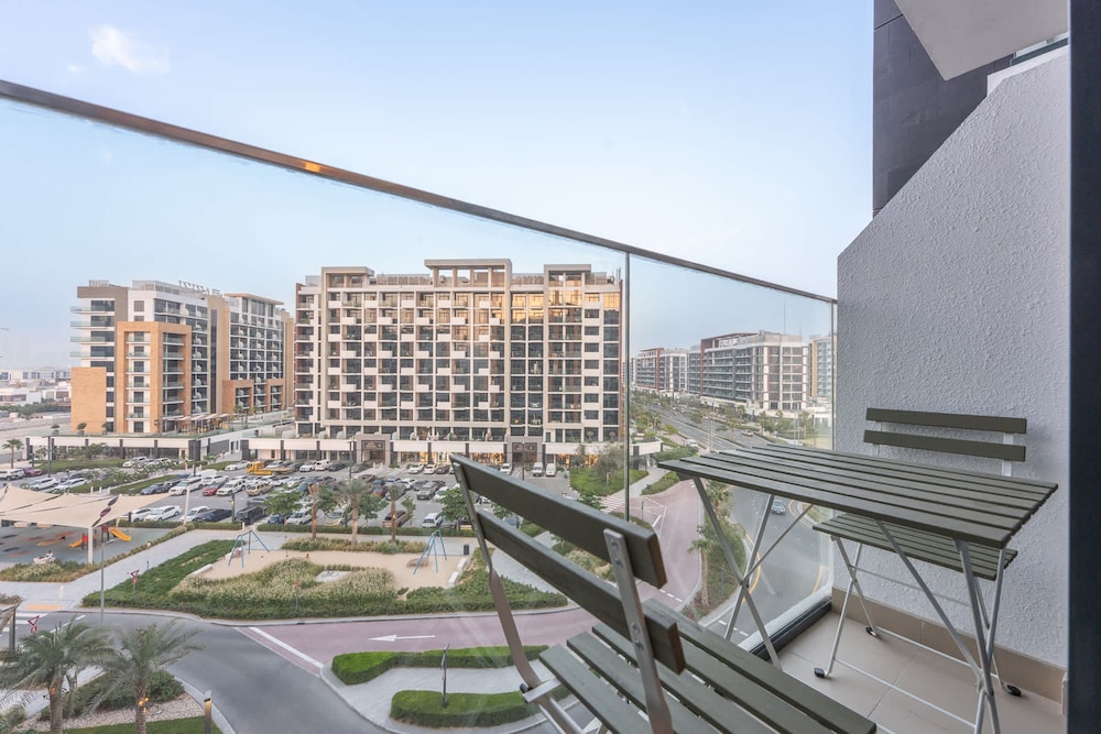 A Spectacular Studio in Azizi Riviera 1