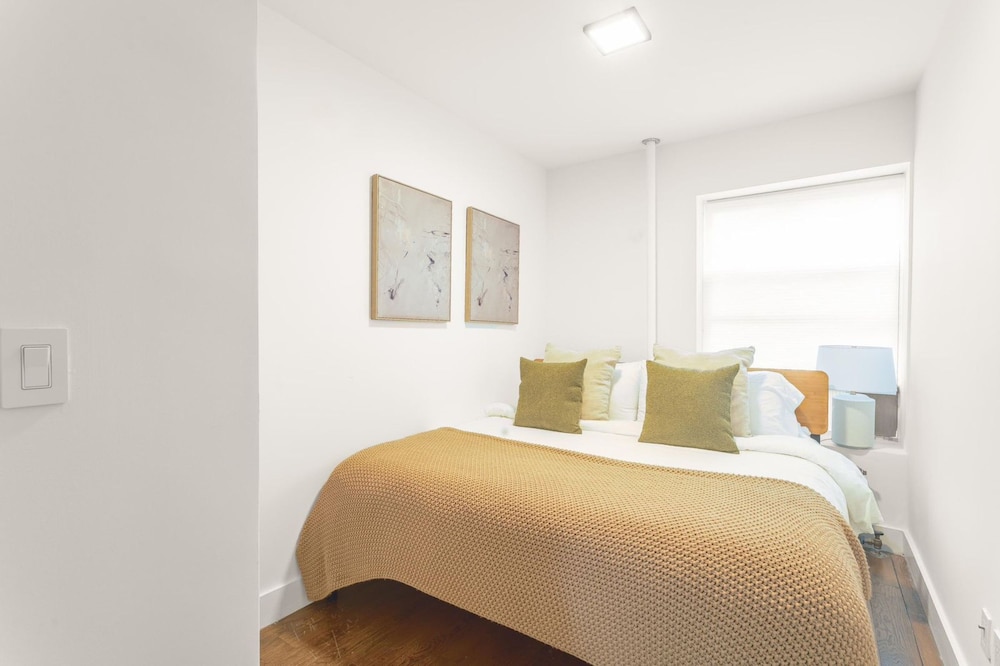 Luxury 3 Bedroom 2 Bath Apartment in Prime Location of NYC