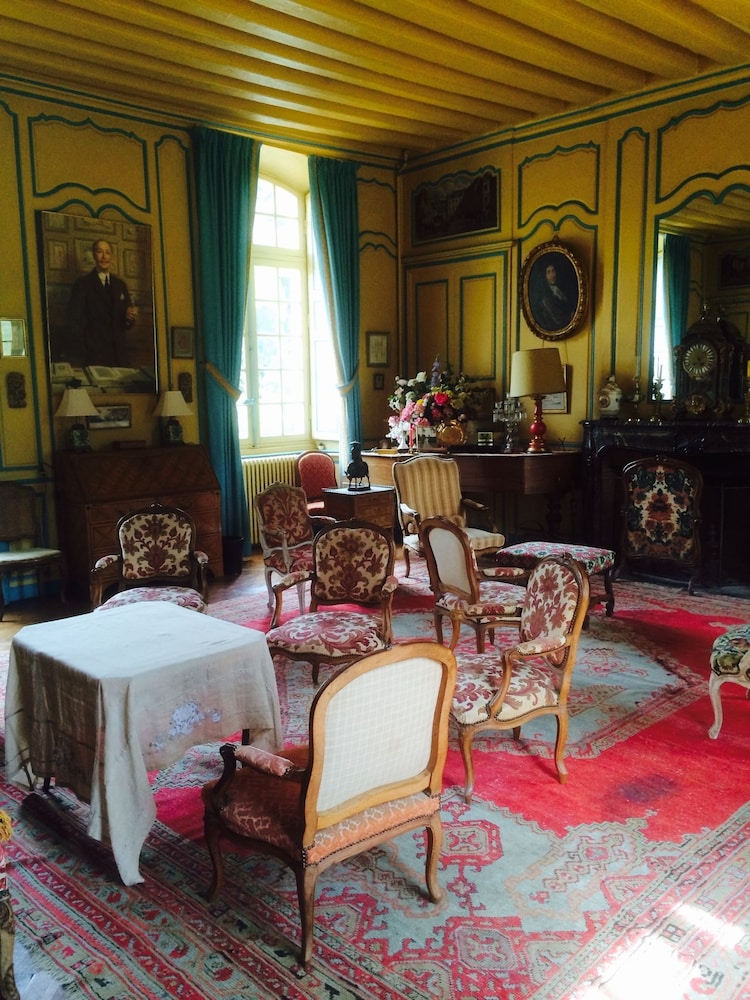 Château d'Eporcé view 5