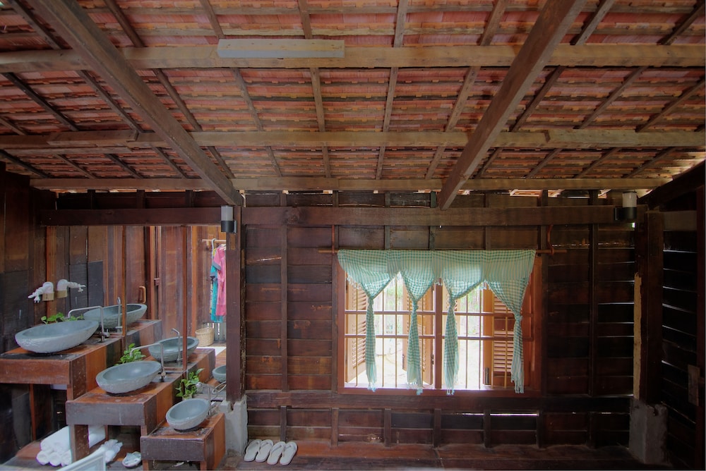 Photo 46