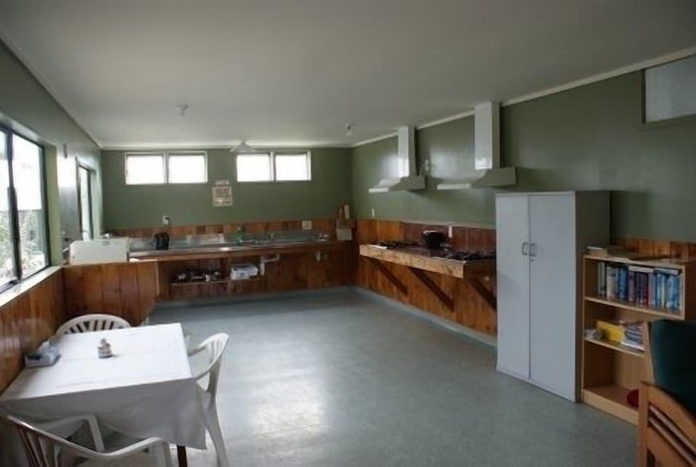 Cottage Park Motor Lodge and Conference Centre