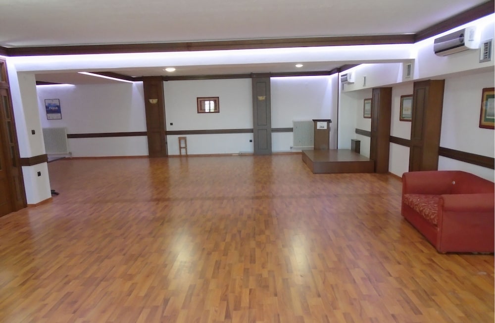 meeting & event spaces