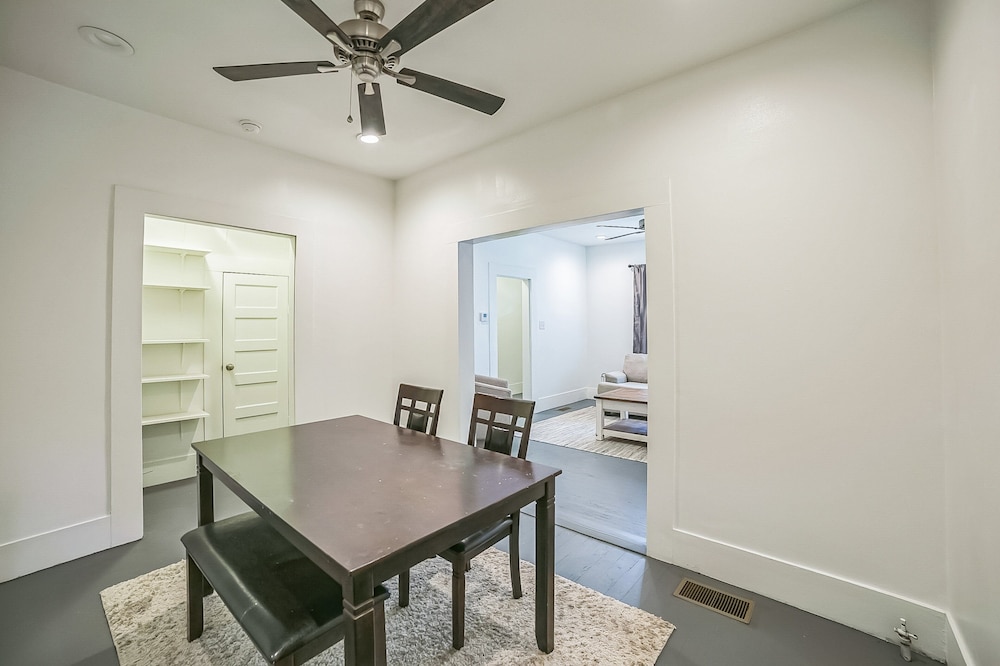 Magnolia House Walk To Festival Park 3 Bedroom Home