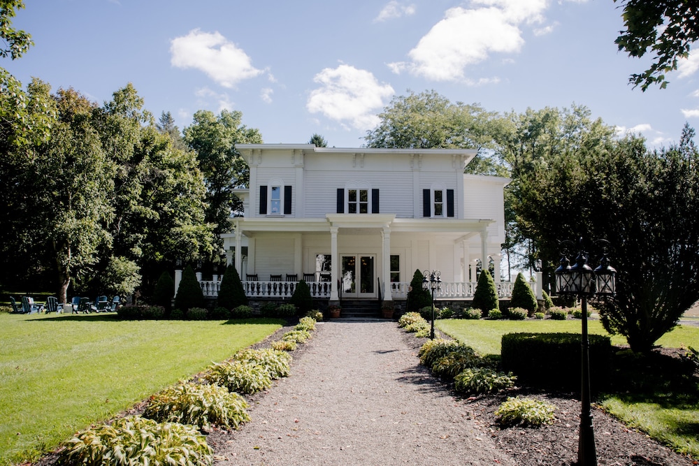 John Joseph Inn