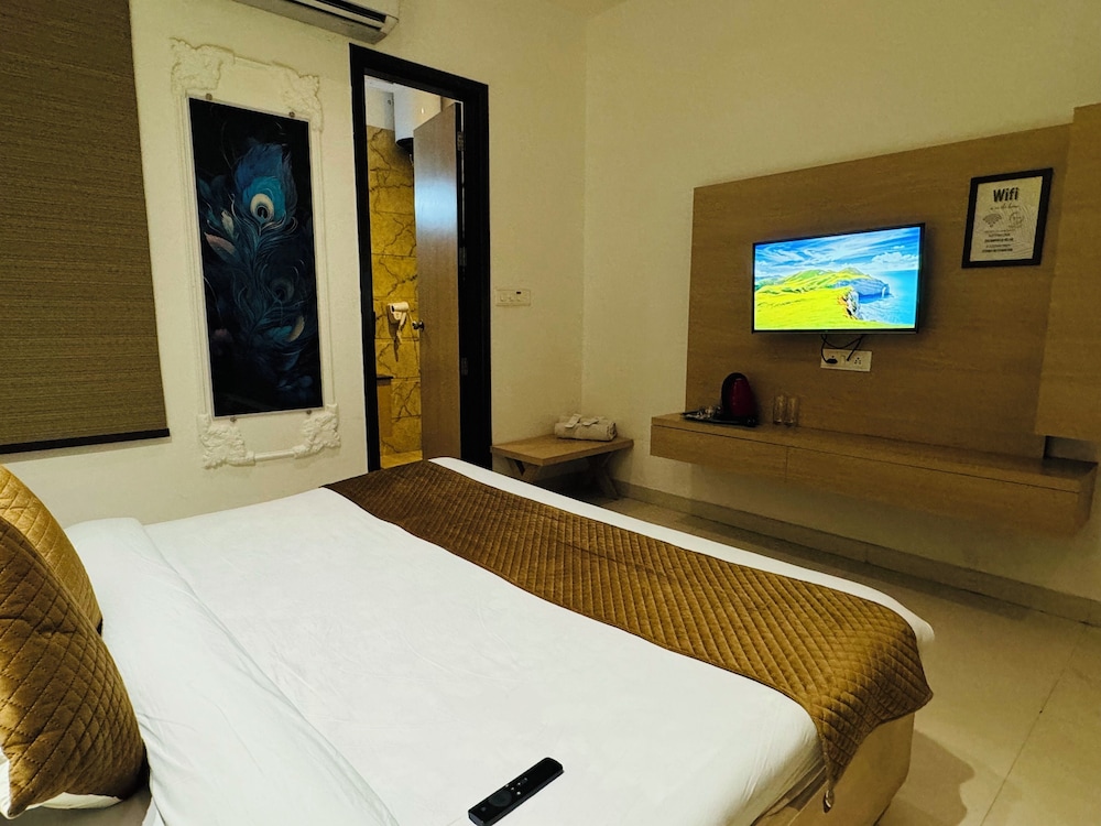 HolidayVilla & Suites Amritsar