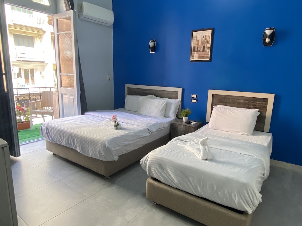 The Australian Hostel