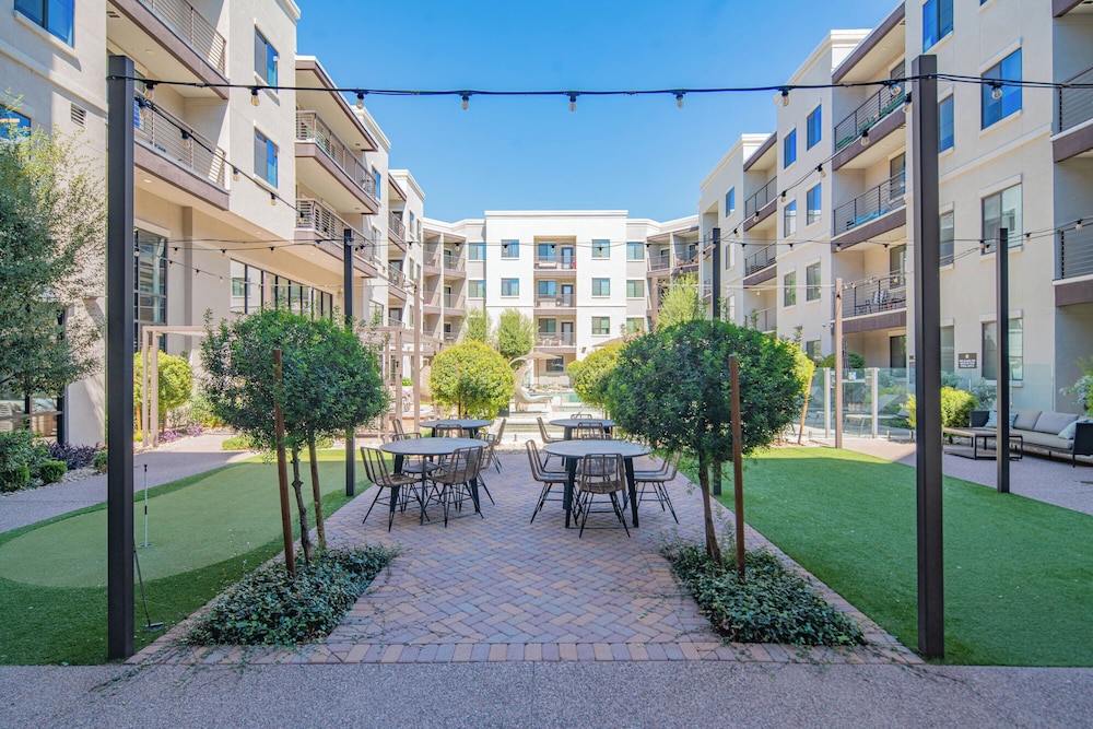 ROVE LIVING/KL - Alta North Central