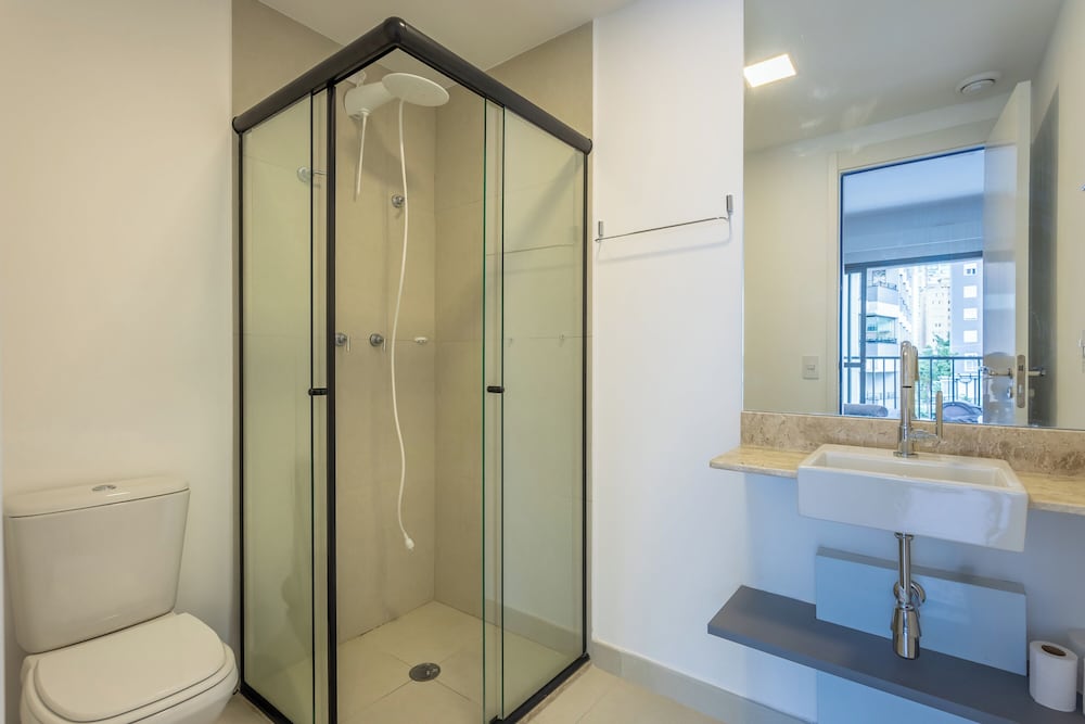 Charming Studio 550 m From Brooklin Subway Atb2014