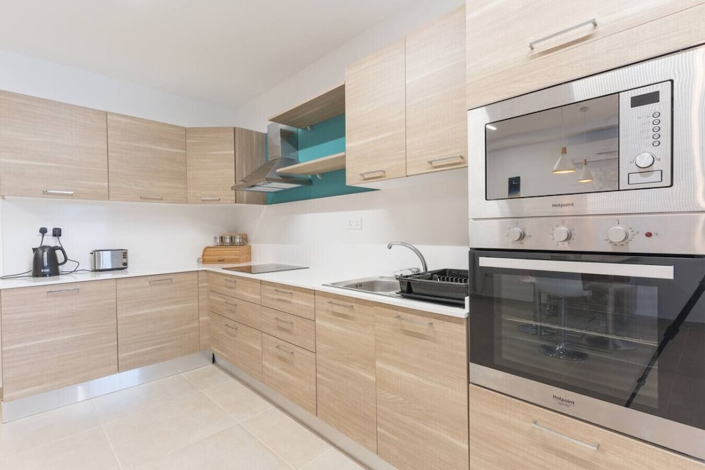 Property With Pool Access - Xaghra Near Marsalforn