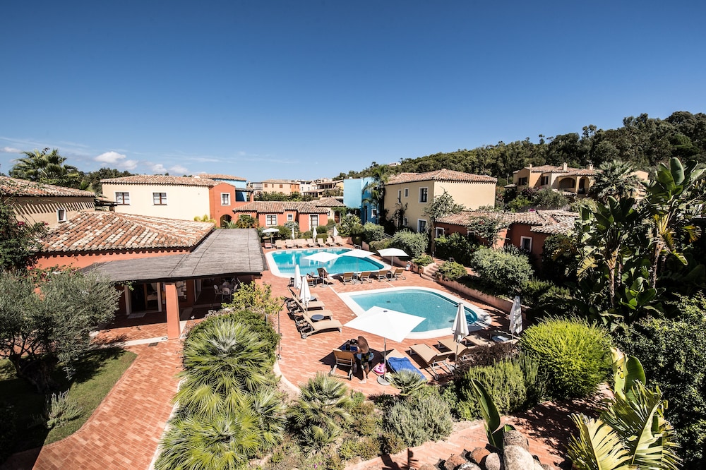 Borgo degli Ulivi Residence