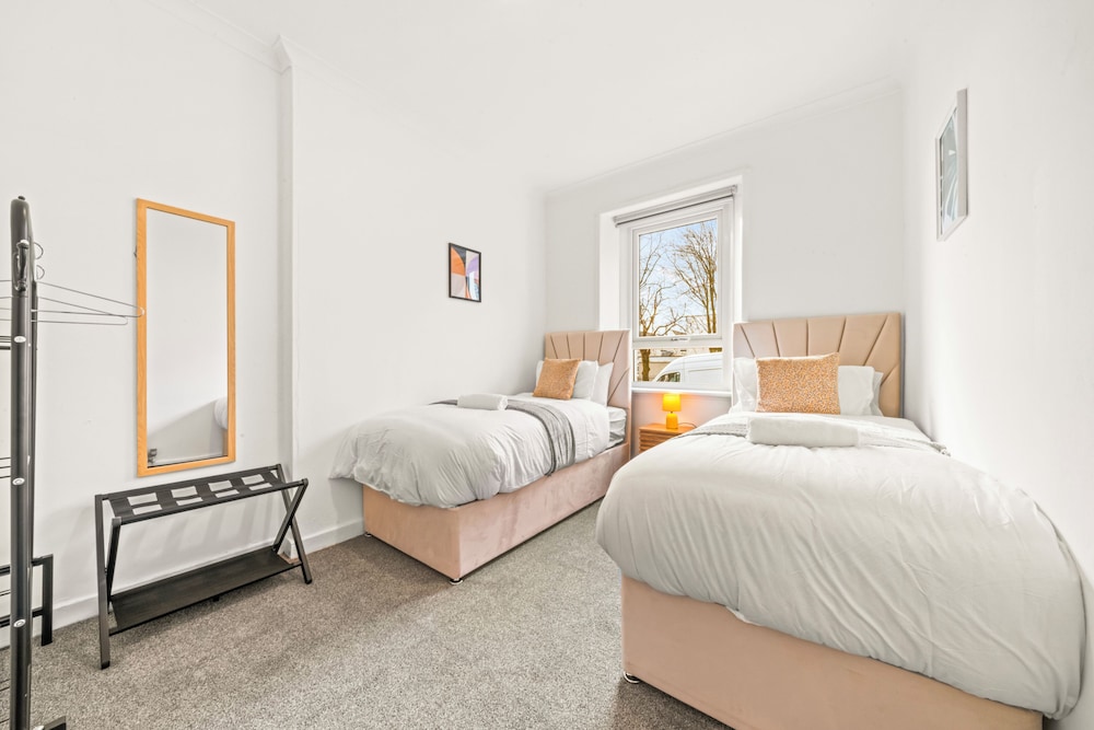 Cosy and Bright 3-Bedroom Flat