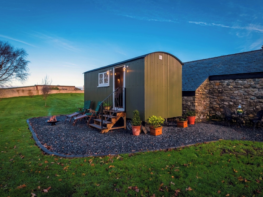 The Pleasant Hut at Mount Pleasant Farm