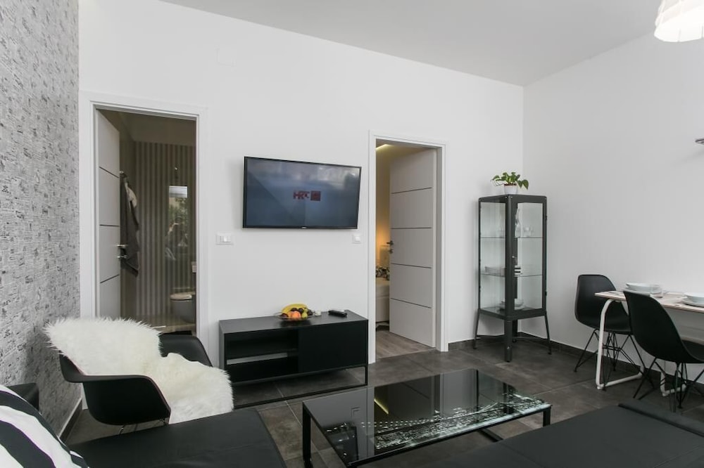 Apartment Avangarde