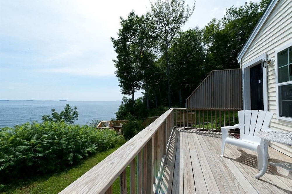 Glenmoor By the Sea