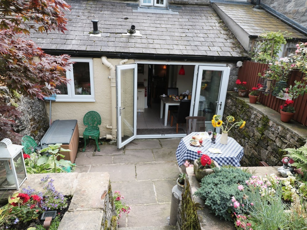Buttercup Cottage