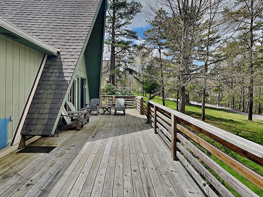 Lil' Cove in Paradise by Taylor Made Deep Creek
