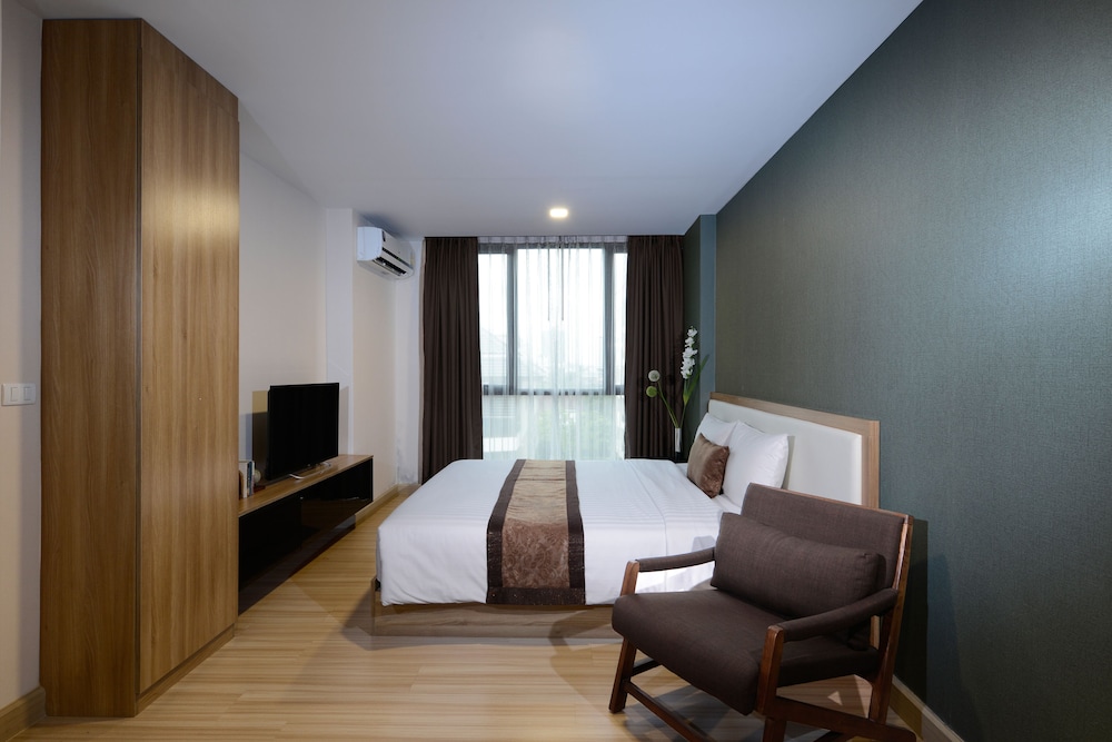 Ramada Ekamai
