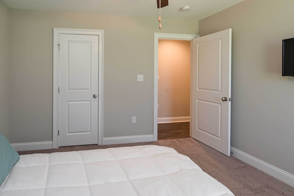Quiet Family Home 15 Mi to Dtwn Huntsville! - Property Image 28
